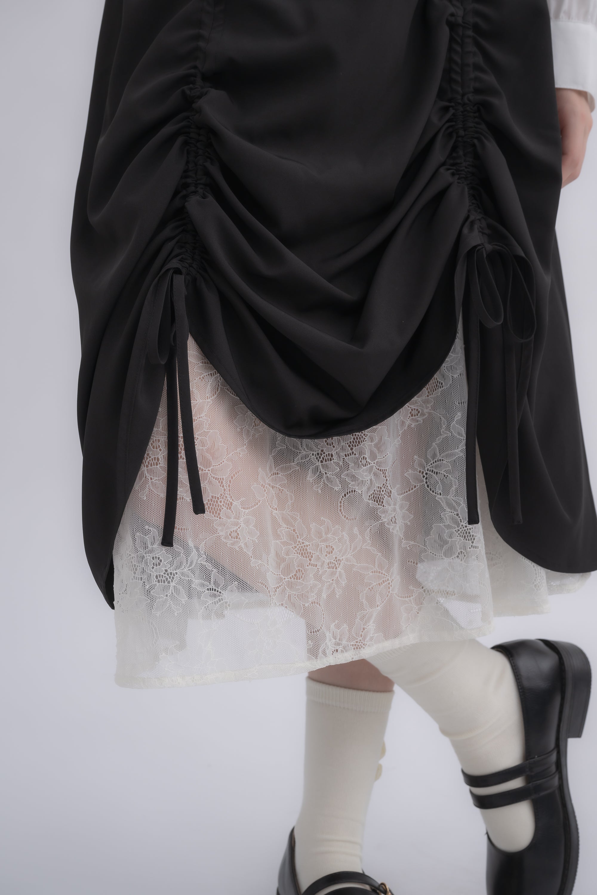 lace layered drawstring skirt (NEW COLOR)