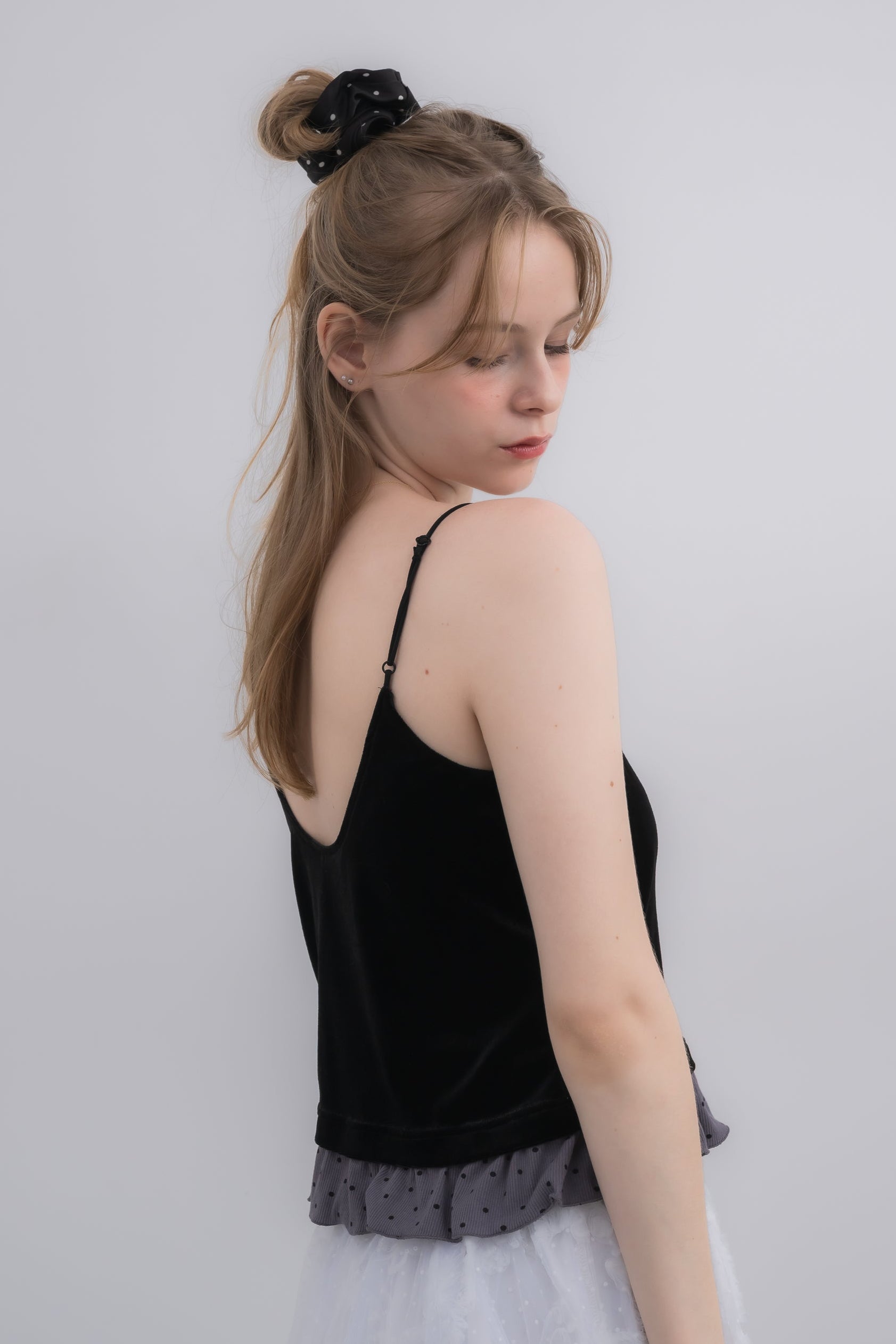 cup in velours frill camisole