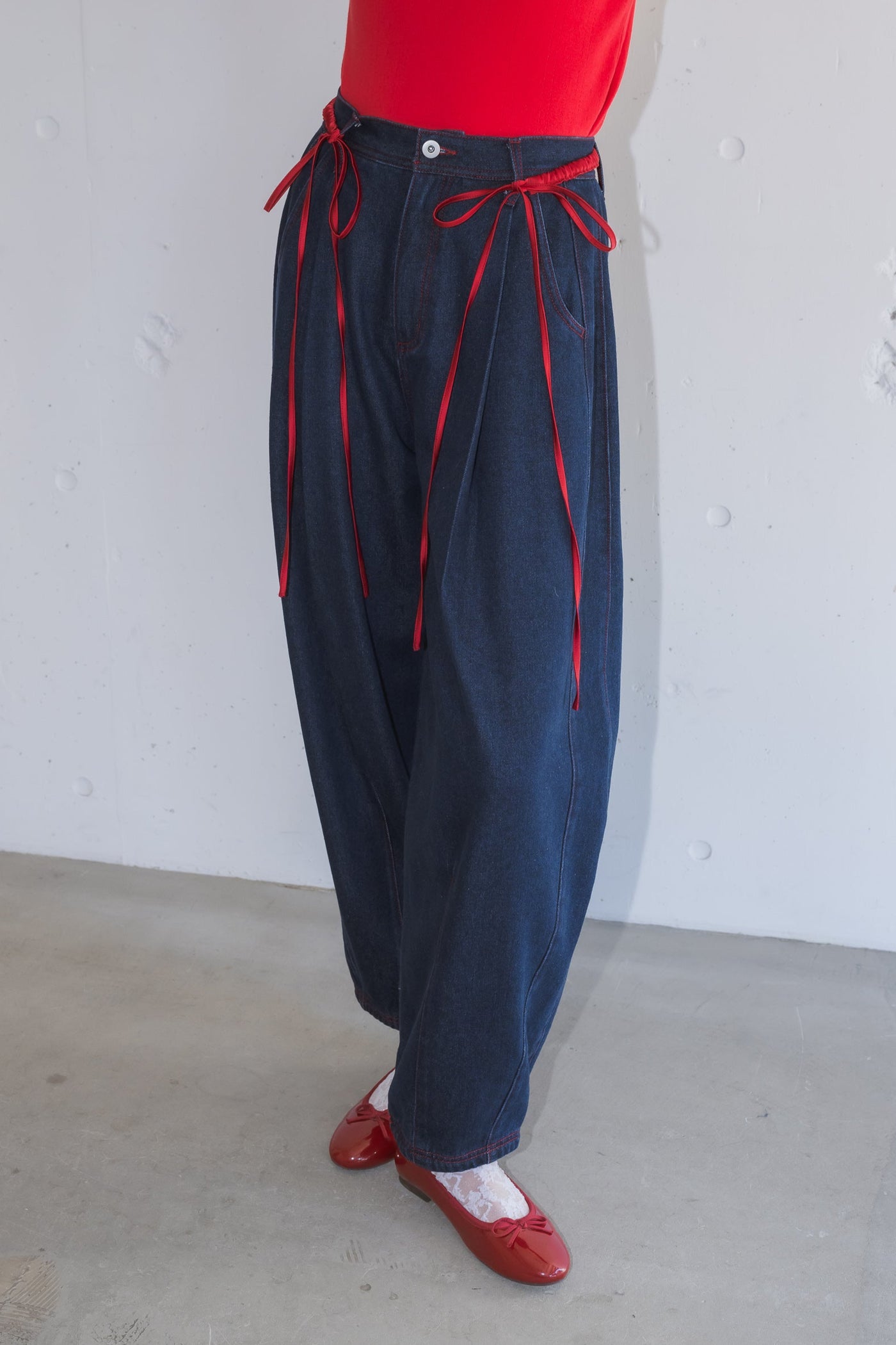 idem ストレートデニムパンツ　Lサイズ idem ストレートデニムパンツ Lサイズ idem ストレートデニム
