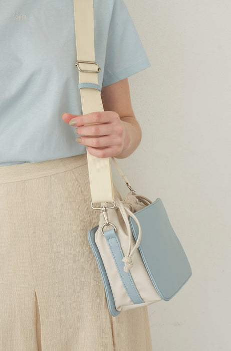 bicolor drawstring bag