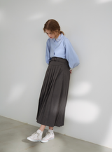 belted pleats skirt